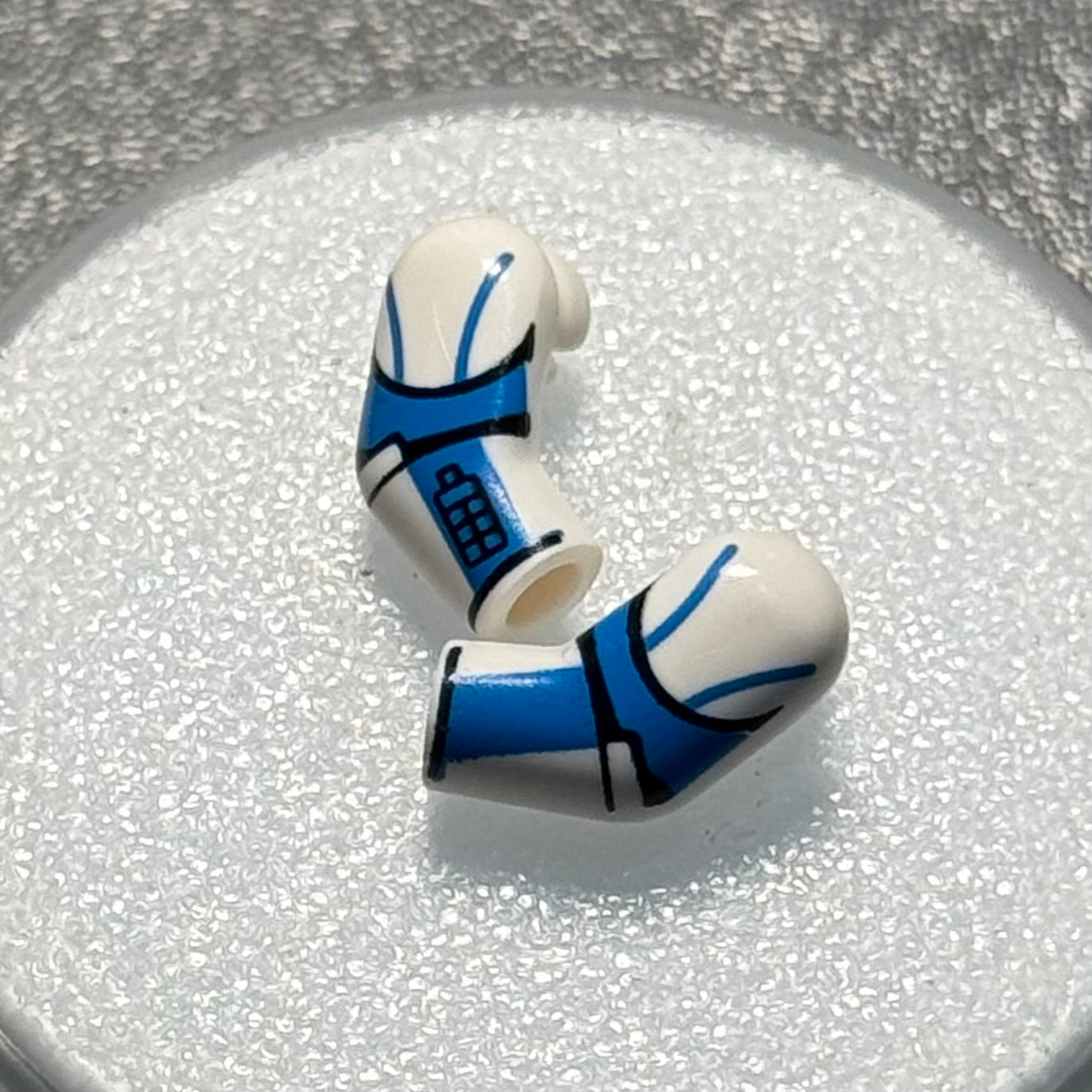 【TT】arms of 501st/332nd